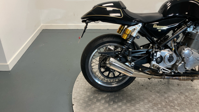 Norton Commando 961 SE